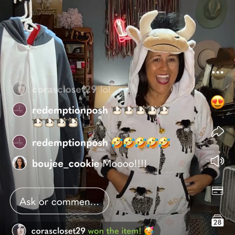 BOUJEE_COOKIE is live! Come say Hi! 😘 - Picture 8 of 10